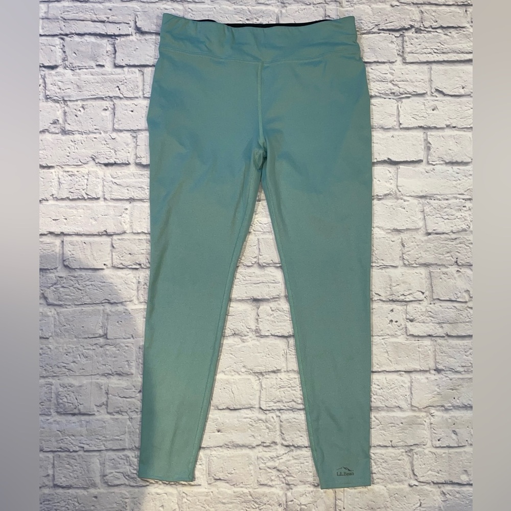 L.L.Bean Midweight Base Layer Pants. Large